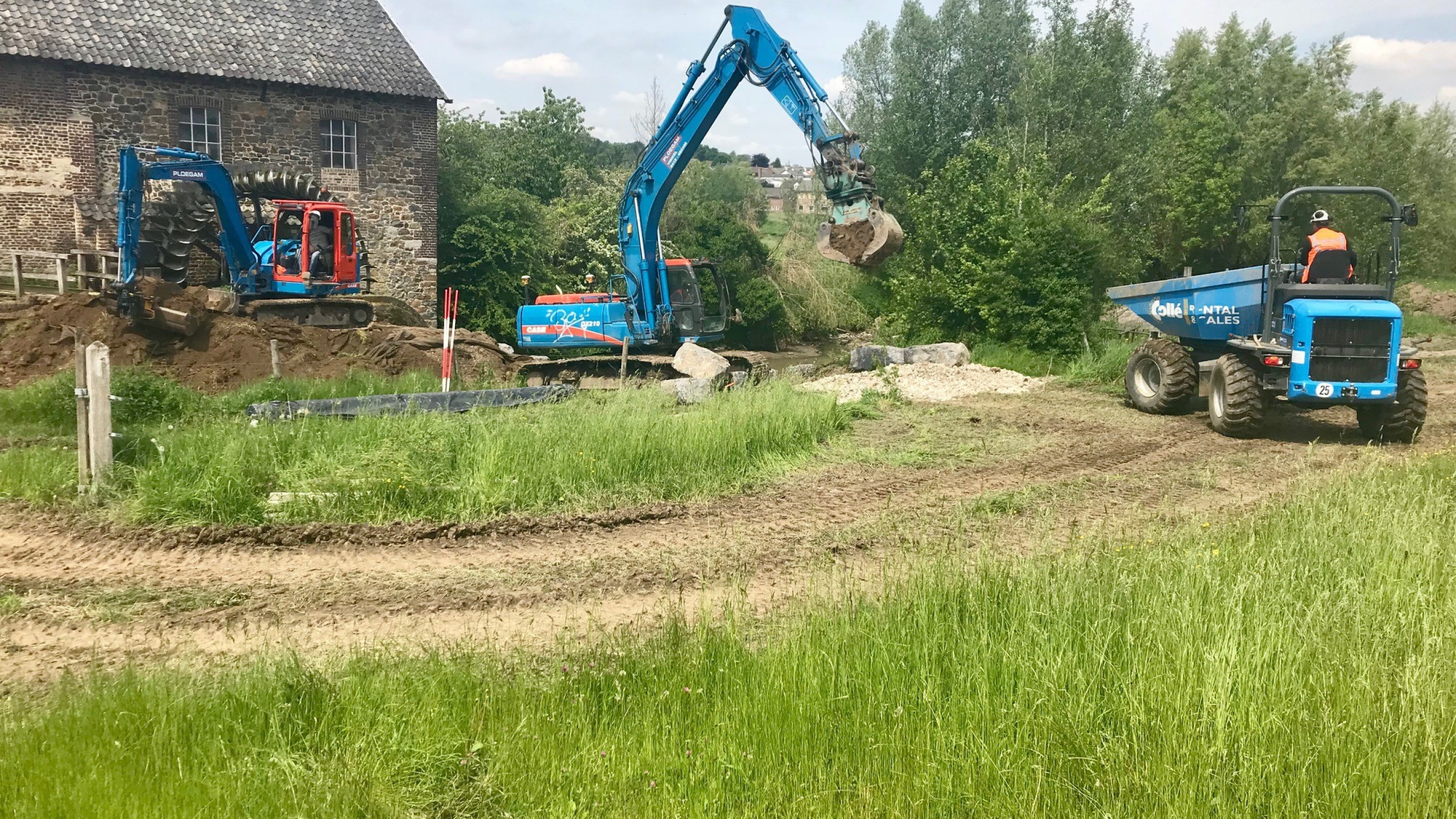 Werkzaamheden bij de Volmolen in Epen