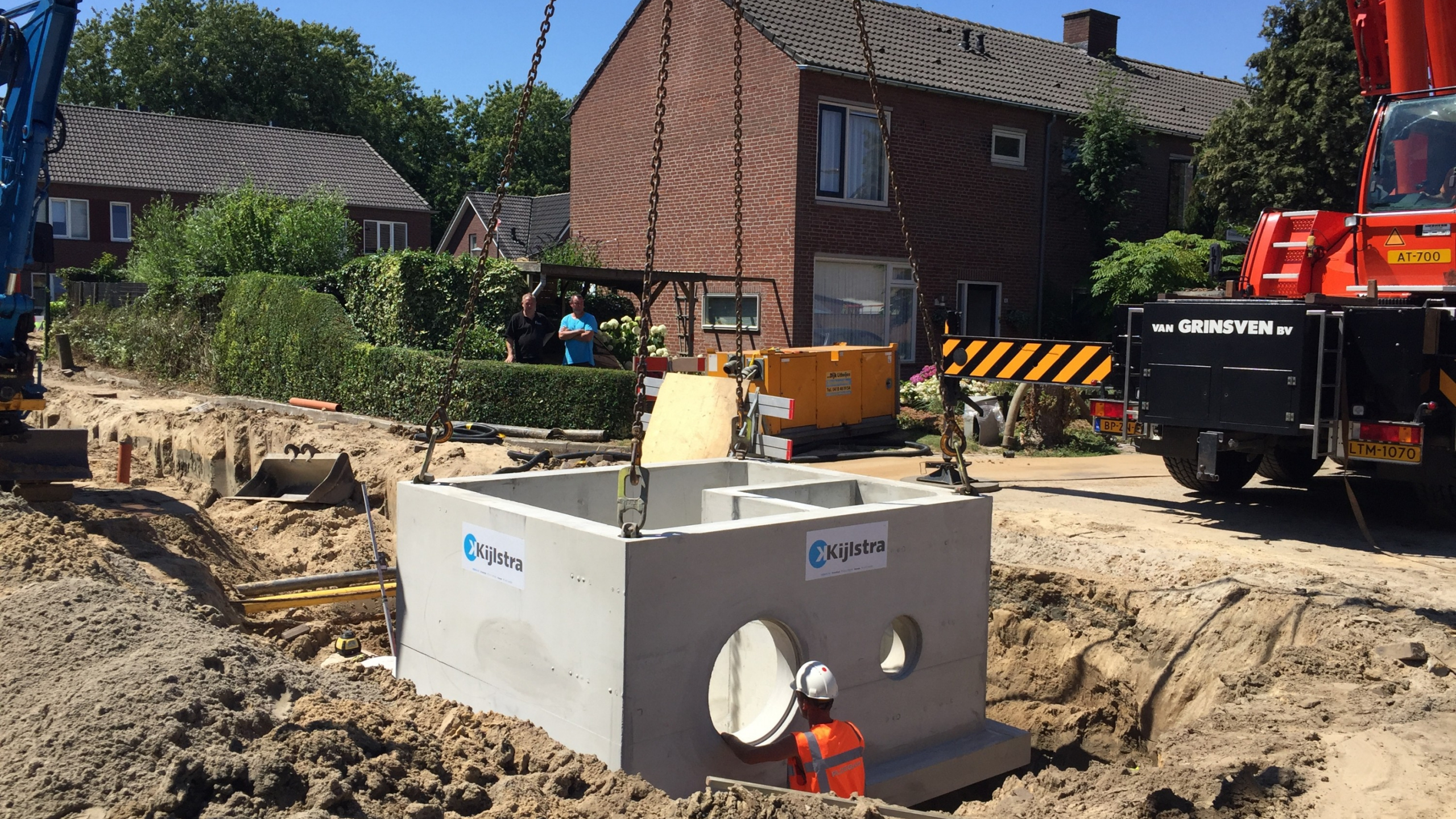 Vervangen rioolstelsel door Ploegam in Lith