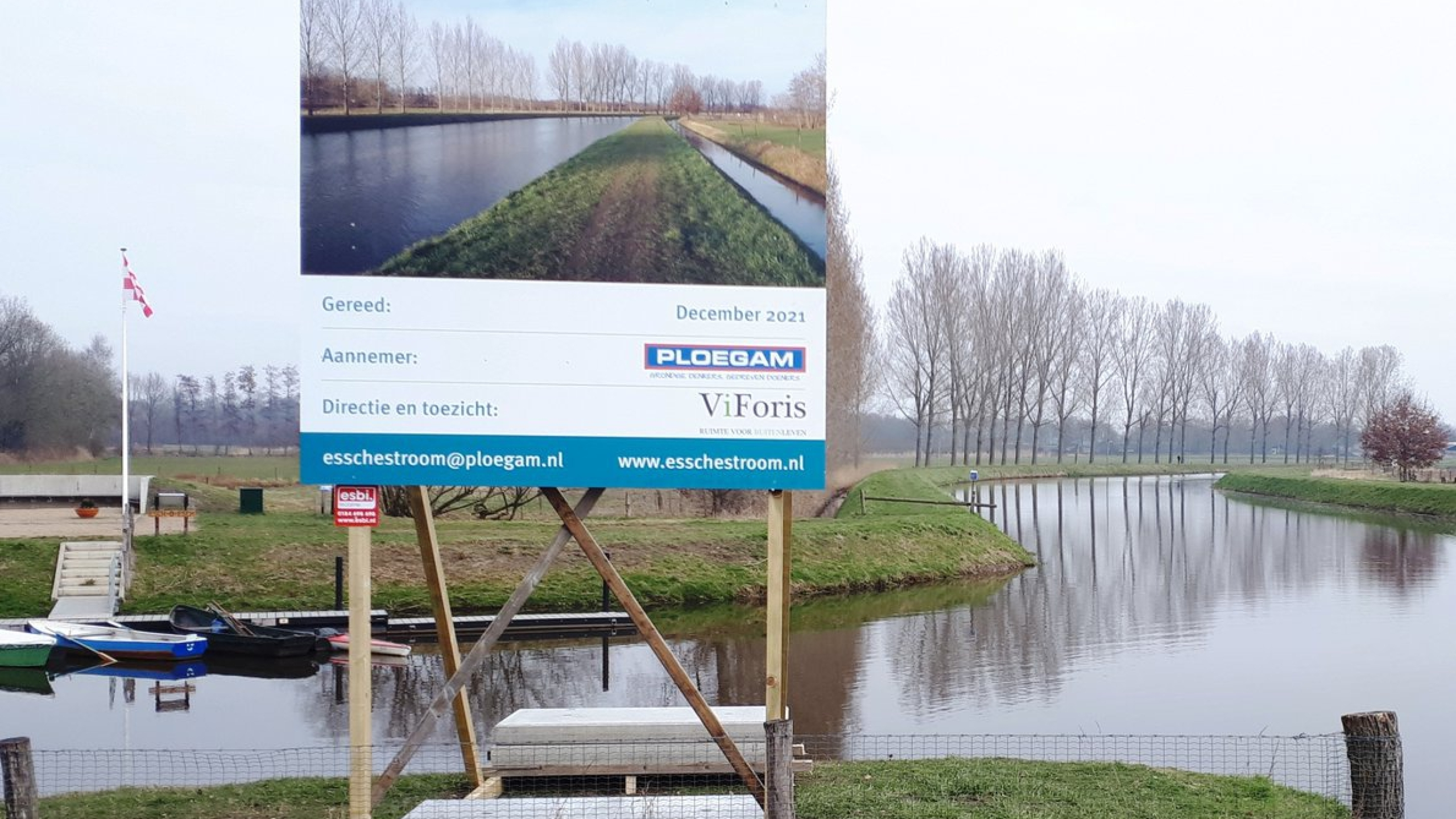 Projectbord van Ploegam bij Dijkverbetering Essche Stroom